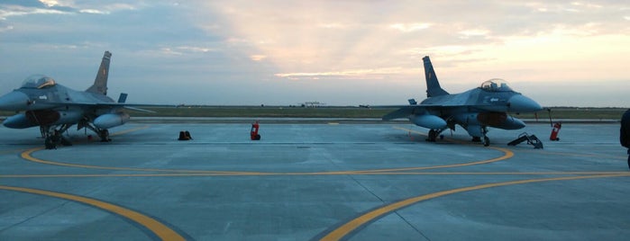 Aeroportul Militar Fetești is one of Romanian Airfields.