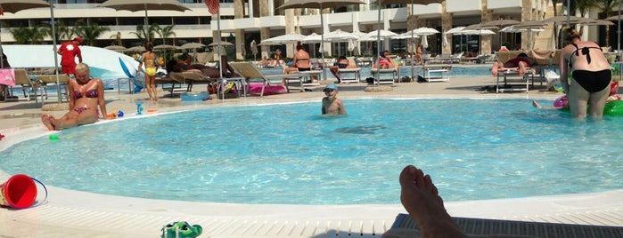 Princess Andriana Swimming Pool is one of Posti che sono piaciuti a Анжелика.