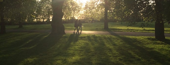 Regent's Park is one of Londen.