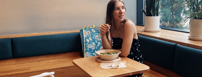 sweetgreen is one of NYC Restaurants to visit 2018.
