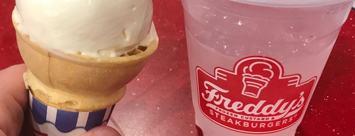 Freddy's Steakburgers & Frozen Custurd is one of What to do in and around Highlands Ranch.