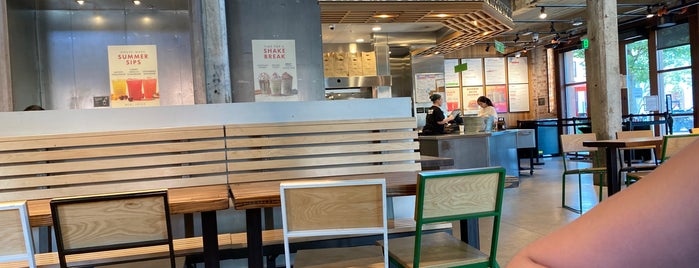 Shake Shack is one of Rodney'in Beğendiği Mekanlar.