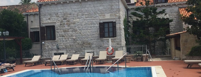 Hotel Kazbek is one of Dubrovnik.