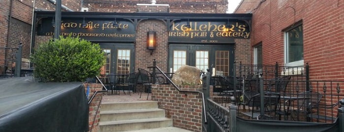 Kelleher's Irish Pub & Eatery is one of Lucy'un Beğendiği Mekanlar.