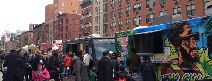 Harlem Food Truck Rally is one of สถานที่ที่บันทึกไว้ของ Kimmie.