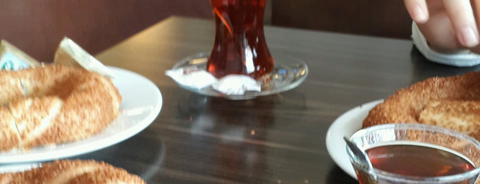 Şahin Dirik Fırın & Cafe is one of Unutma beni.