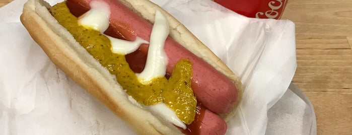 Ikea Hot-Dog is one of Gulinさんのお気に入りスポット.