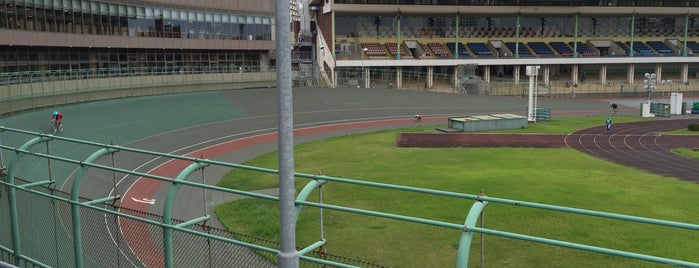 KAWASAKI Velodrome is one of 競輪場.