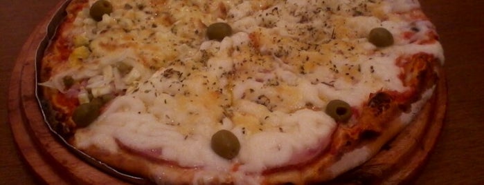 Garden Pizza is one of Favorite affordable date spots.