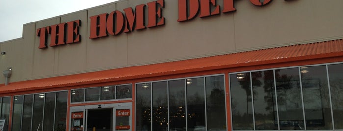 The Home Depot is one of Lieux qui ont plu à Bill.