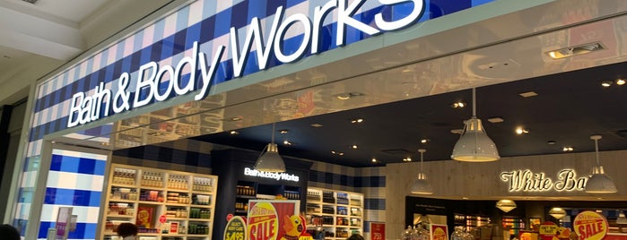 Bath & Body Works is one of Georgia Peach - Places To Visit.