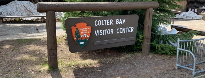 Colter Bay Visitor Center is one of Chrisさんのお気に入りスポット.