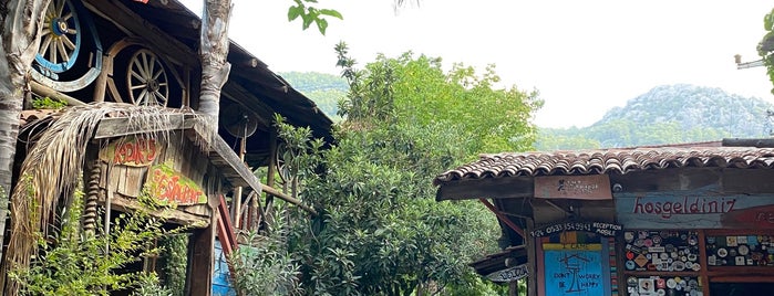 Kadir's Tree Houses is one of Olympos.