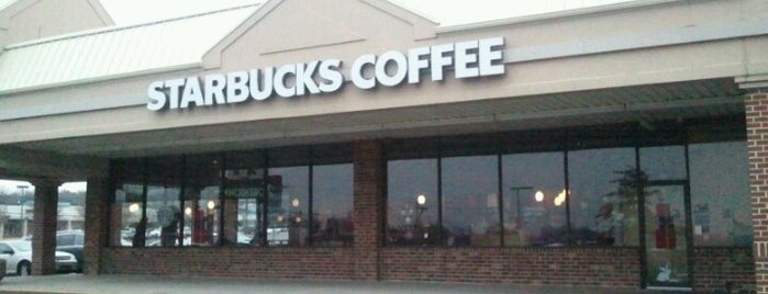 Starbucks is one of Tempat yang Disukai Kevin.