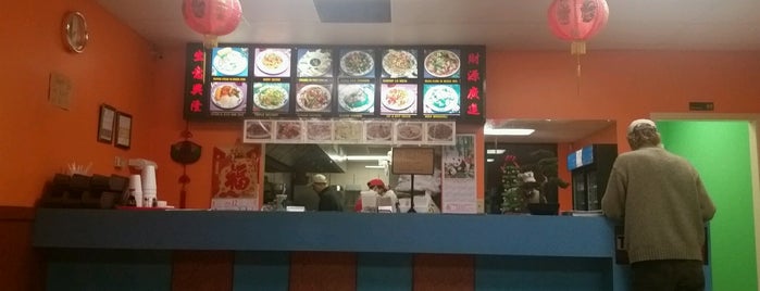 Chen's Chinese Restaurant is one of Kenny’s Liked Places.