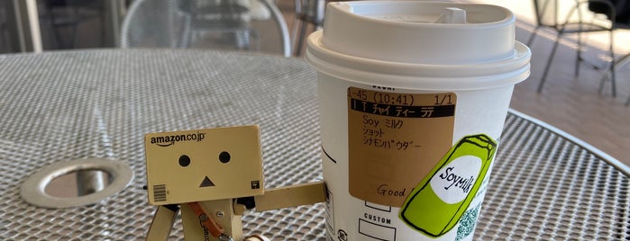 Starbucks is one of スタジアム.