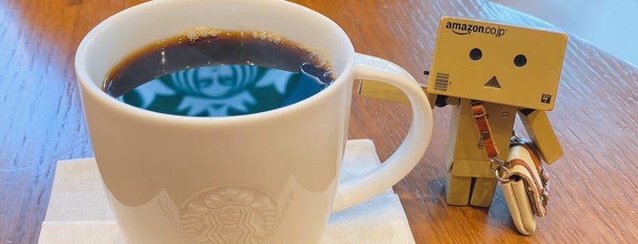 Starbucks is one of 新宿区のスタバ.