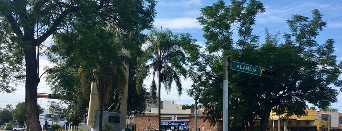 Glorieta del Cartero is one of Esculturas & Monumentos @ GDL.