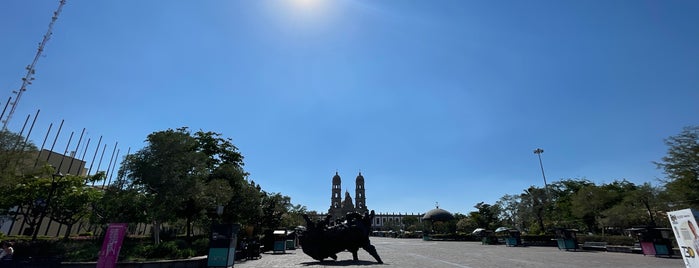 Plaza de las Américas (Juan Pablo II) is one of PARKES.