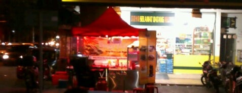 BurgerMania Burger Bakar (Kelana Jaya) is one of Food Place.