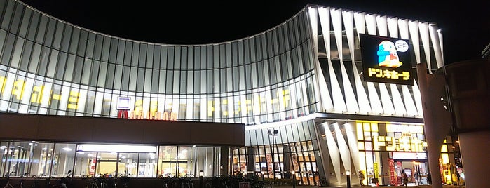 MEGAドン・キホーテ 新世界店 is one of 2024OS1.