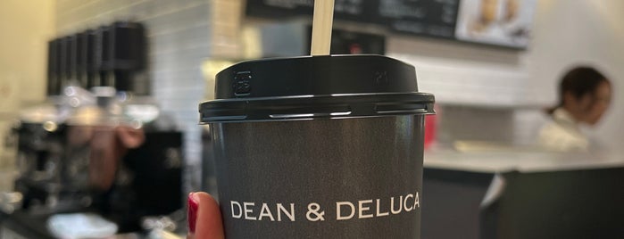 DEAN & DELUCA Express Cafe is one of コーヒー.