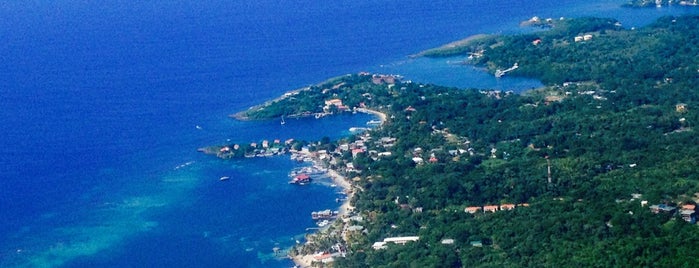 Roatan is one of Devonta’s Liked Places.