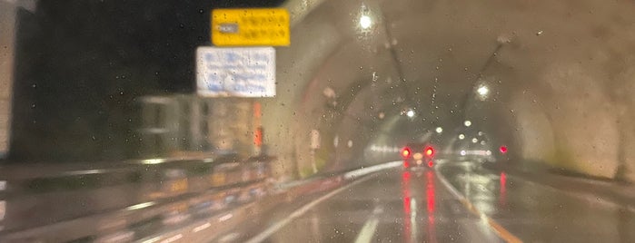 新三国トンネル is one of Minamiさんのお気に入りスポット.