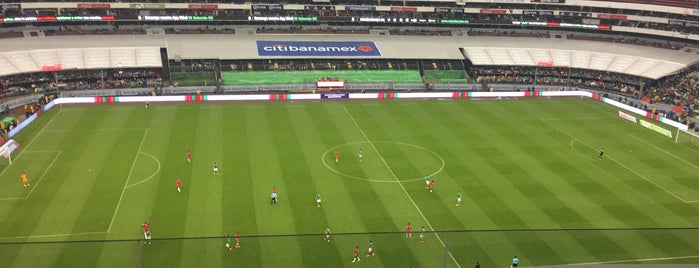 Zona Palcos Estadio Azteca is one of Tempat yang Disukai Carlos.