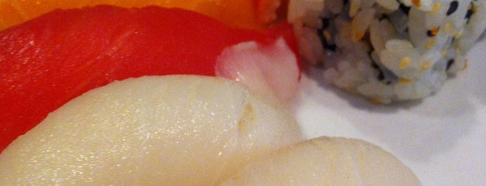 Kiku Japanese Steak & Sushi is one of Alparatte.