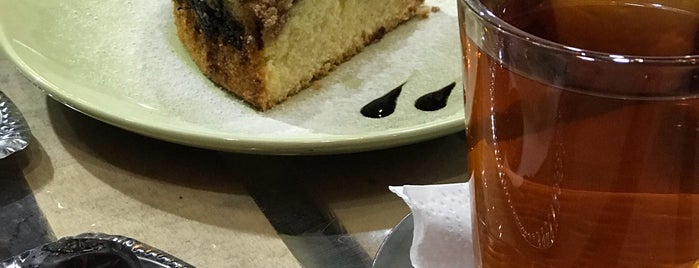 کافه لَوی | Café De La Vie is one of Haniyehh'in Beğendiği Mekanlar.
