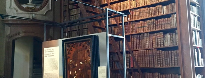 Prunksaal der Nationalbibliothek is one of Jana'nın Beğendiği Mekanlar.