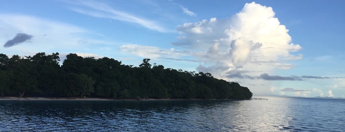 Dermaga Ferry - Hunimua is one of RizaL’s Liked Places.