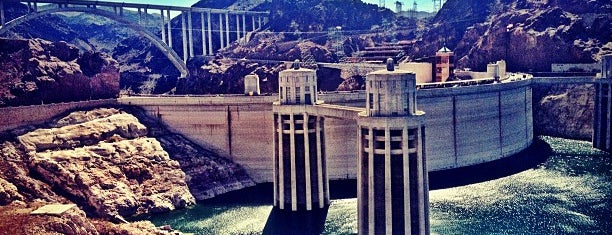 Hoover Dam is one of West Coast Road Trip.