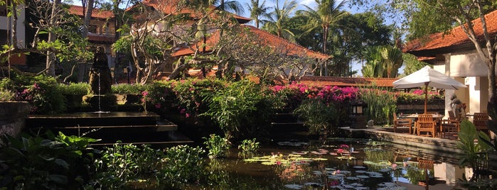 The Watercourt is one of สถานที่ที่ James ถูกใจ.