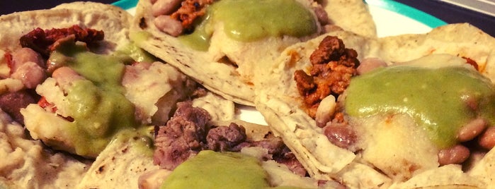 Tacos Saul El Cuñado is one of ZONA NORTE.