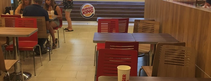 Burger King is one of Comida basura.