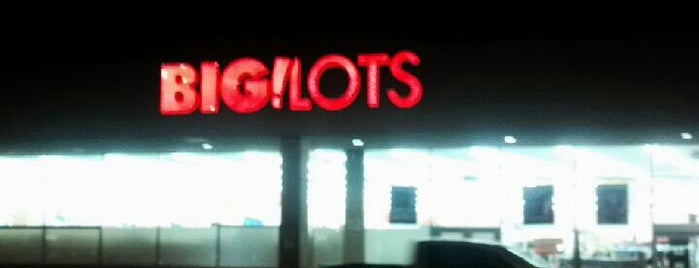 Big Lots is one of Robert (robbrick™)'ın Beğendiği Mekanlar.