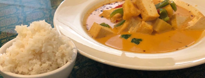 Somboon Thai Cuisine is one of Ares : понравившиеся места.