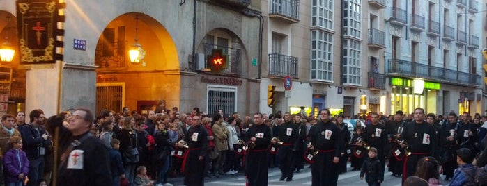 Cuatro Esquinas is one of Sitios a visitar en Huesca.