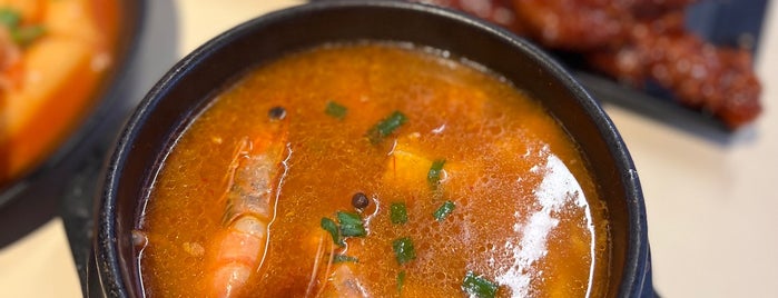DubuYo Urban Korean Food is one of Posti che sono piaciuti a Tracy.