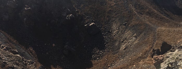 Crater is one of Lugares favoritos de Lena.