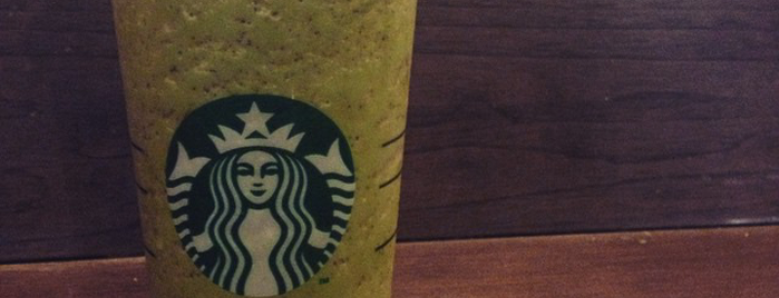 Starbucks is one of Lugares favoritos de Grace.