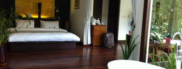 Heritage Suites Hotel is one of Tempat yang Disukai Omer.