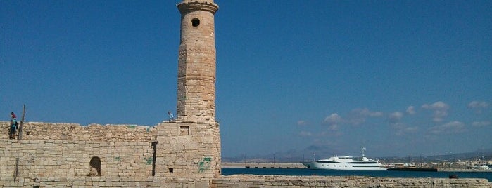 Ενετικό Λιμάνι is one of Tempat yang Disimpan Spiridoula.