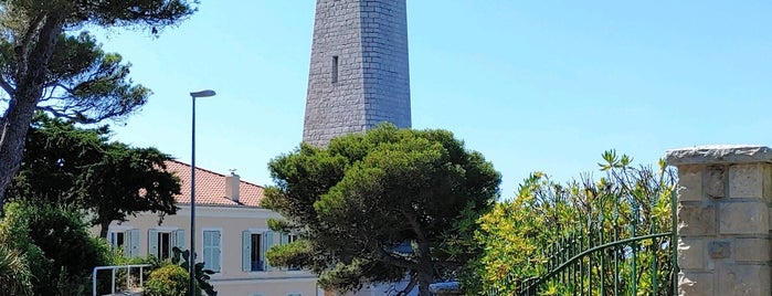 Les Phares du Cap Ferrat is one of สถานที่ที่ Olav A. ถูกใจ.