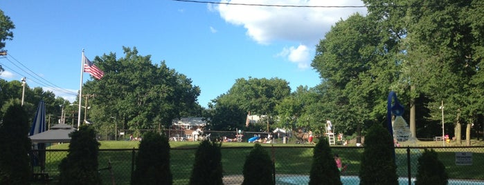 Ridgefield Park is one of Lugares favoritos de Denise D..