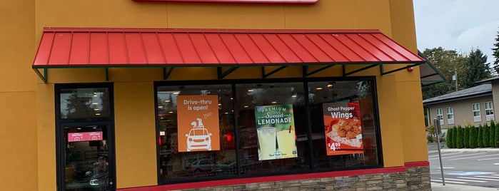 Popeyes Louisiana Kitchen is one of Locais curtidos por Ulysses.