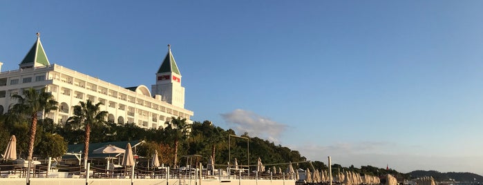 Calipso Beach Club is one of Çıralı 2017.