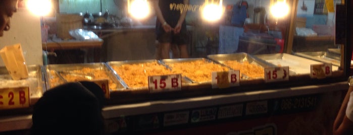 ทอดแหลก Thai Fresh Chicken! is one of Pattaya.
